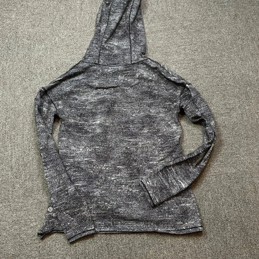 Lululemon Forever Endeavour Long Sleeve in Rush Jacquard Black White Size 6